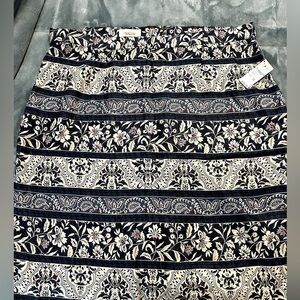 Women’s Talbots Navy Lightweight Summer Skirt